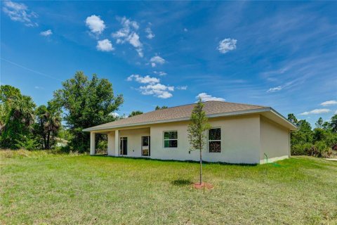 House in North Port, Florida 3 bedrooms, 139.91 sq.m. № 2196111 - photo 10