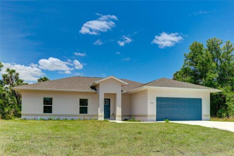 House in North Port, Florida 3 bedrooms, 139.91 sq.m. № 2196111 - photo 3