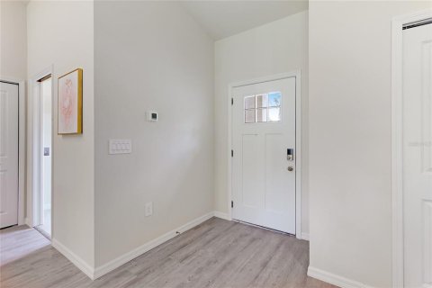 House in North Port, Florida 3 bedrooms, 139.91 sq.m. № 2196111 - photo 14