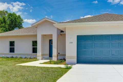 House in North Port, Florida 3 bedrooms, 139.91 sq.m. № 2196111 - photo 6