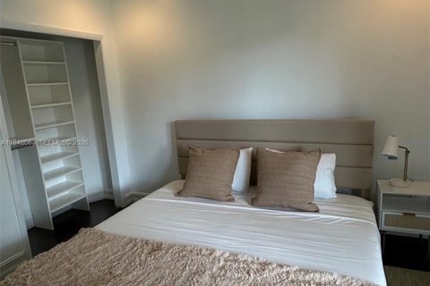 House in Miramar, Florida 3 bedrooms, 134.71 sq.m. № 2019739 - photo 10