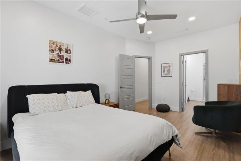 Villa ou maison à louer à Tampa, Floride: 6 chambres, 340.95 m2 № 2093629 - photo 30