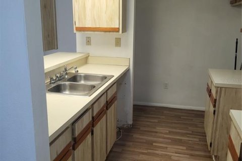 House in New Port Richey, Florida 3 bedrooms, 140.28 sq.m. № 1894757 - photo 6