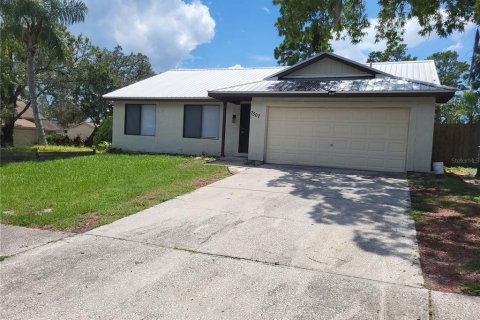 House in New Port Richey, Florida 3 bedrooms, 140.28 sq.m. № 1894757 - photo 2