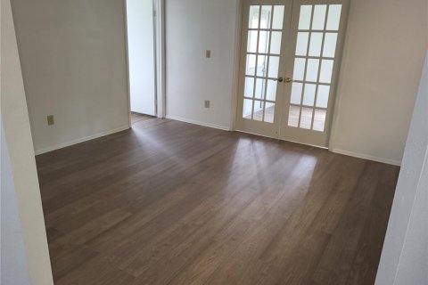 House in New Port Richey, Florida 3 bedrooms, 140.28 sq.m. № 1894757 - photo 4