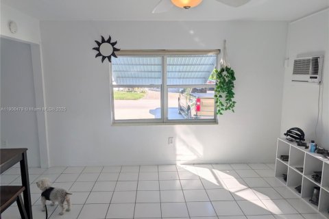 Casa en alquiler en Hollywood, Florida, 175.21 m2 № 1957185 - foto 7