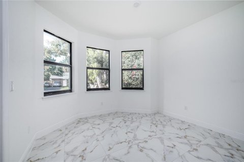 House in Port Richey, Florida 3 bedrooms, 145.21 sq.m. № 1841725 - photo 19