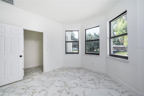 House in Port Richey, Florida 3 bedrooms, 145.21 sq.m. № 1841725 - photo 20