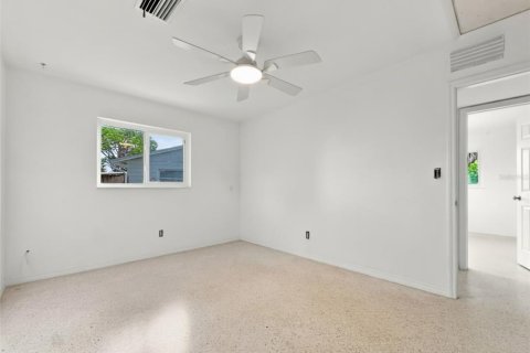 Villa ou maison à vendre à Saint Petersburg, Floride: 2 chambres, 130.25 m2 № 2345440 - photo 23