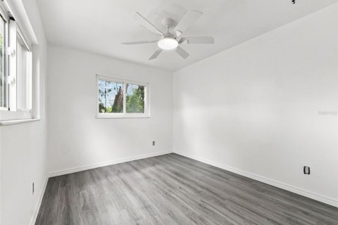 Villa ou maison à vendre à Saint Petersburg, Floride: 2 chambres, 130.25 m2 № 2345440 - photo 28