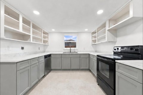 Villa ou maison à vendre à Saint Petersburg, Floride: 2 chambres, 130.25 m2 № 2345440 - photo 10