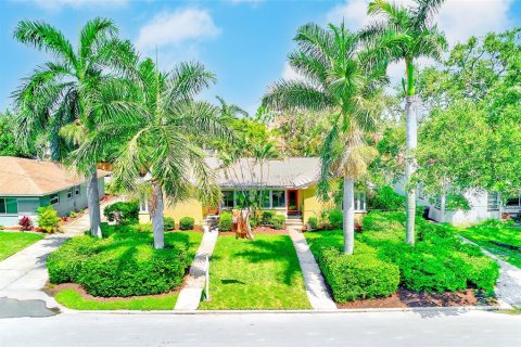 Casa en venta en Saint Petersburg, Florida, 4 dormitorios, 174.66 m2 № 1916612 - foto 6