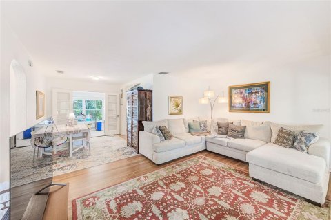 Casa en venta en Saint Petersburg, Florida, 4 dormitorios, 174.66 m2 № 1916612 - foto 29
