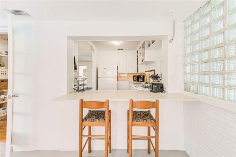 Casa en venta en Saint Petersburg, Florida, 4 dormitorios, 174.66 m2 № 1916612 - foto 19