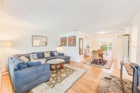 Casa en venta en Saint Petersburg, Florida, 4 dormitorios, 174.66 m2 № 1916612 - foto 11