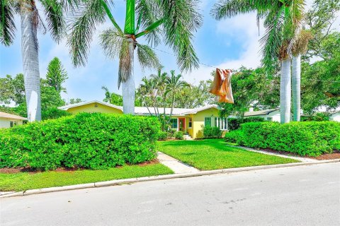Casa en venta en Saint Petersburg, Florida, 4 dormitorios, 174.66 m2 № 1916612 - foto 7
