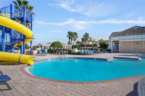 Villa ou maison à vendre à Davenport, Floride: 4 chambres, 270.44 m2 № 2359054 - photo 12