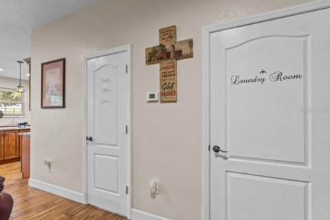 House in High Springs, Florida 3 bedrooms, 250.84 sq.m. № 1683146 - photo 30