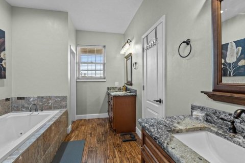 House in High Springs, Florida 3 bedrooms, 250.84 sq.m. № 1683146 - photo 16