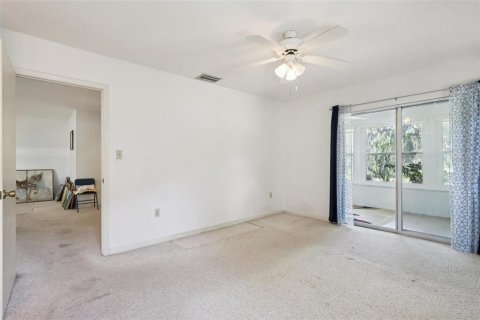 House in Haines City, Florida 2 bedrooms, 141.58 sq.m. № 2128700 - photo 14