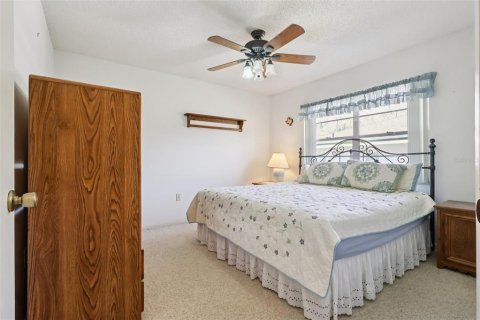 House in Haines City, Florida 2 bedrooms, 141.58 sq.m. № 2128700 - photo 17