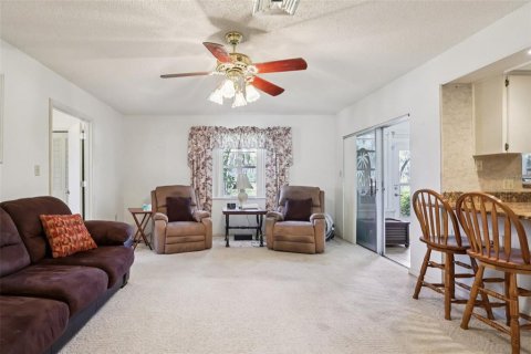 House in Haines City, Florida 2 bedrooms, 141.58 sq.m. № 2128700 - photo 10