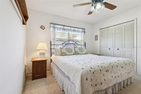 House in Haines City, Florida 2 bedrooms, 141.58 sq.m. № 2128700 - photo 18