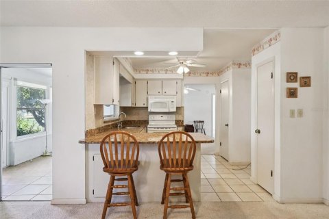 House in Haines City, Florida 2 bedrooms, 141.58 sq.m. № 2128700 - photo 5