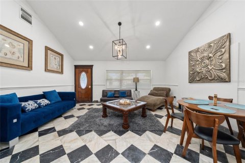 Appartement à louer à Sanford, Floride: 2 chambres, 139.35 m2 № 2354955 - photo 2