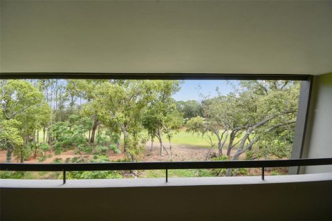 Condo in Palm Harbor, Florida, 1 bedroom  № 1780585 - photo 23