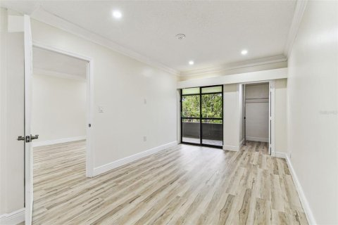 Condo in Palm Harbor, Florida, 1 bedroom  № 1780585 - photo 14
