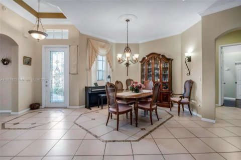 House in Boynton Beach, Florida 3 bedrooms, 213.58 sq.m. № 1877981 - photo 12