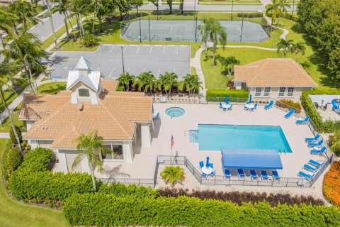 House in Boynton Beach, Florida 3 bedrooms, 213.58 sq.m. № 1877981 - photo 25
