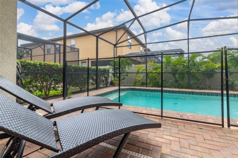 House in Kissimmee, Florida 7 bedrooms, 307.88 sq.m. № 2391357 - photo 24