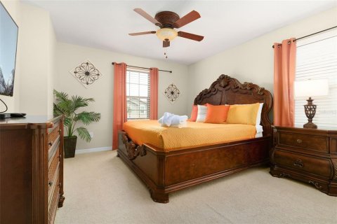 House in Kissimmee, Florida 7 bedrooms, 307.88 sq.m. № 2391357 - photo 26