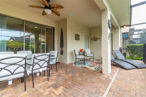 House in Kissimmee, Florida 7 bedrooms, 307.88 sq.m. № 2391357 - photo 16