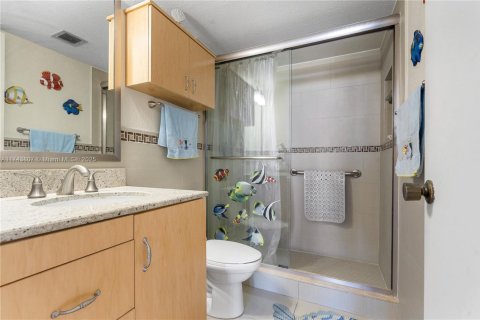 Copropriété à vendre à Pompano Beach, Floride: 1 chambre, 68.56 m2 № 1705264 - photo 16