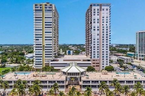 Copropriété à vendre à Pompano Beach, Floride: 1 chambre, 68.56 m2 № 1705264 - photo 1