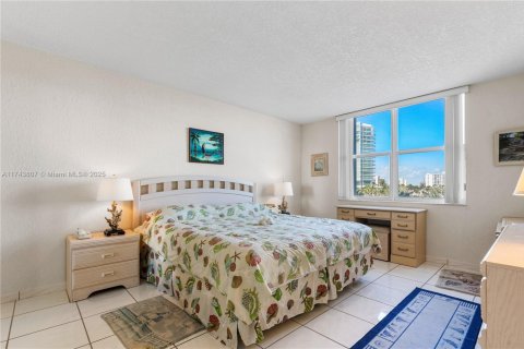 Copropriété à vendre à Pompano Beach, Floride: 1 chambre, 68.56 m2 № 1705264 - photo 13