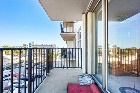 Copropriété à vendre à Pompano Beach, Floride: 1 chambre, 68.56 m2 № 1705264 - photo 20