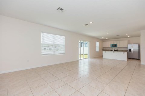 Villa ou maison à vendre à Auburndale, Floride: 4 chambres, 234.67 m2 № 2322465 - photo 12