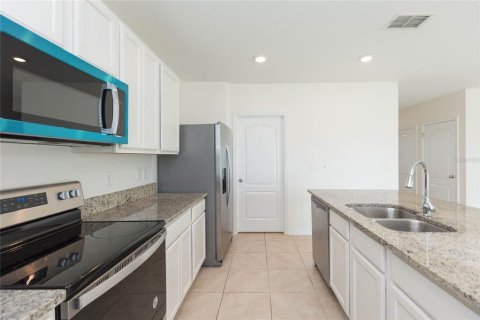 Villa ou maison à vendre à Auburndale, Floride: 4 chambres, 234.67 m2 № 2322465 - photo 18