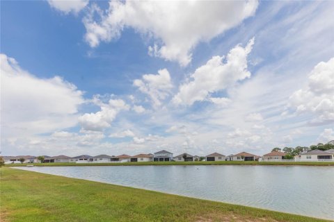 Villa ou maison à vendre à Auburndale, Floride: 4 chambres, 234.67 m2 № 2322465 - photo 6