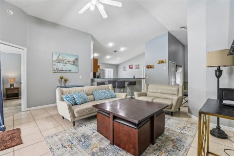 Villa ou maison à vendre à Davenport, Floride: 4 chambres, 155.98 m2 № 2148370 - photo 5