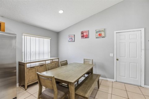 Villa ou maison à vendre à Davenport, Floride: 4 chambres, 155.98 m2 № 2148370 - photo 8