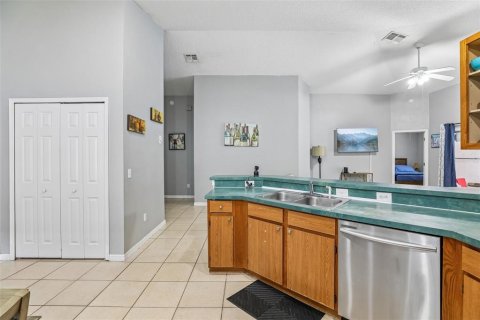 Villa ou maison à vendre à Davenport, Floride: 4 chambres, 155.98 m2 № 2148370 - photo 9
