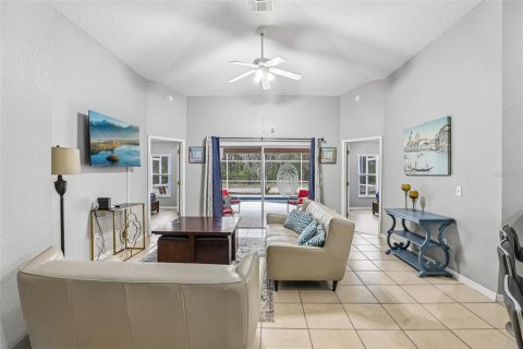 Villa ou maison à vendre à Davenport, Floride: 4 chambres, 155.98 m2 № 2148370 - photo 4