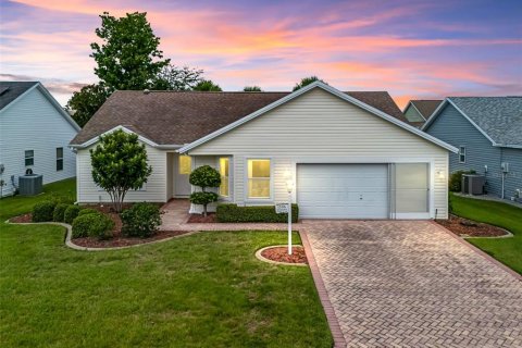 Villa ou maison à The Villages, Floride 3 chambres, 139.07 m2 № 2344521