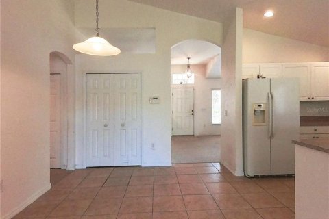 Casa en venta en Edgewater, Florida, 4 dormitorios, 156.63 m2 № 1915009 - foto 6