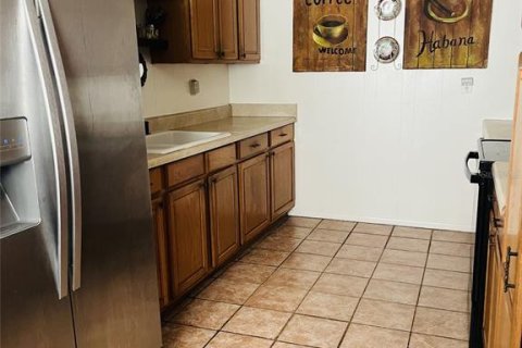 House in Clermont, Florida 4 bedrooms, 153.2 sq.m. № 1919070 - photo 12